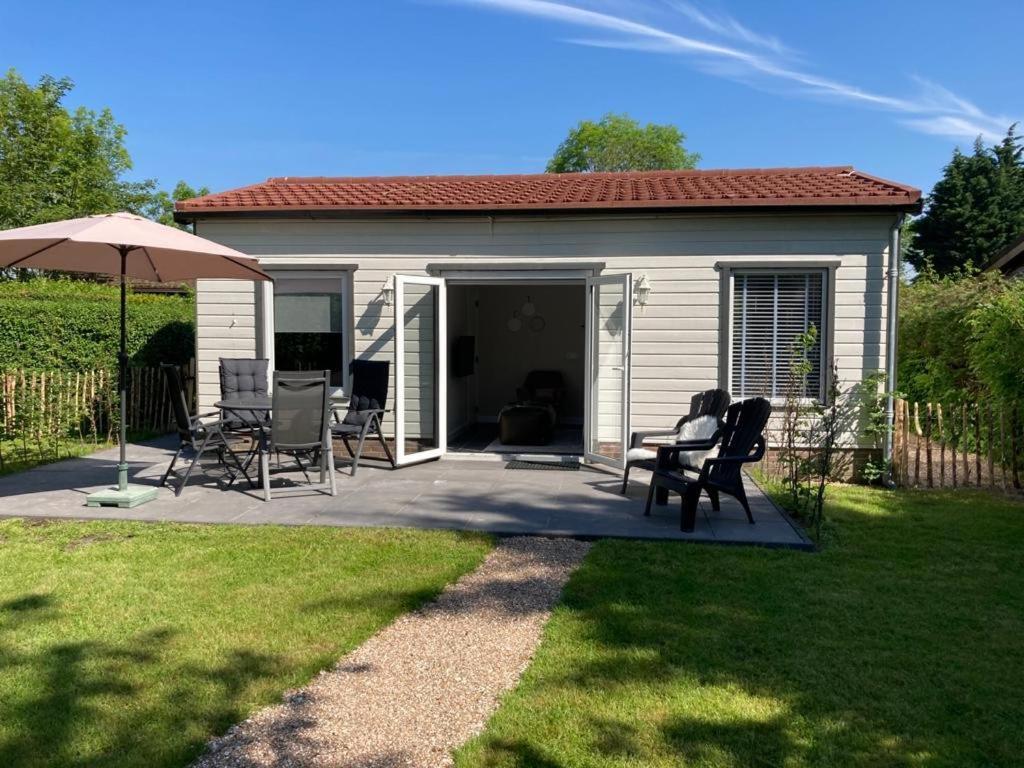Villa Klein geluk Warmenhuizen Exterior foto